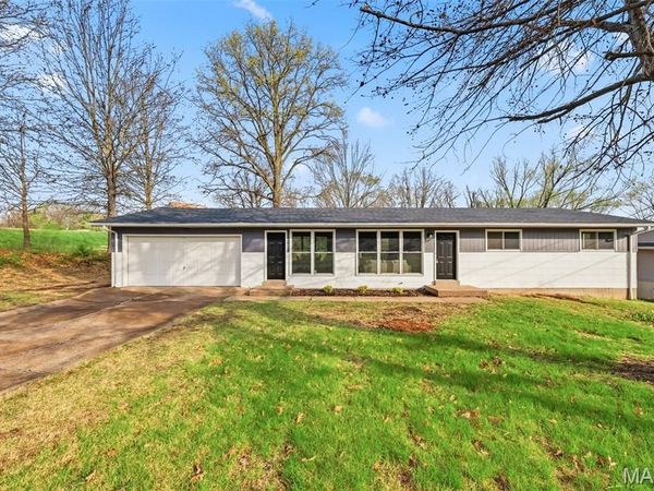13035 Old Jamestown Road, Black Jack, MO 63033