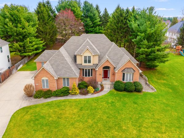 6815 Oleander Lane, Portage, MI 49024