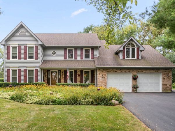 40W035 Deer Run Drive , St. Charles, IL 60175