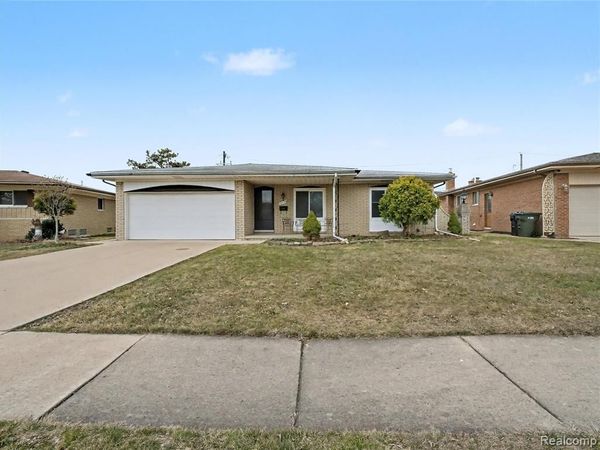 36458 Jeffrey Drive, Sterling Heights, MI 48310