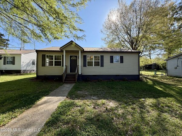 707 N West Street, Mendenhall, MS 39114