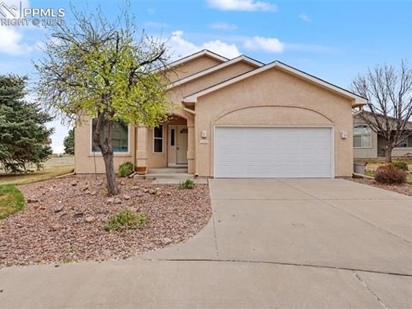 250 E Poppy Lane, Pueblo, CO 81007