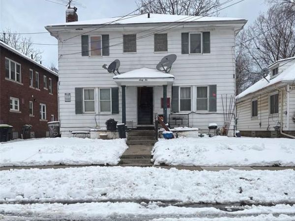 62 Newberry Street , Pontiac, MI 48341