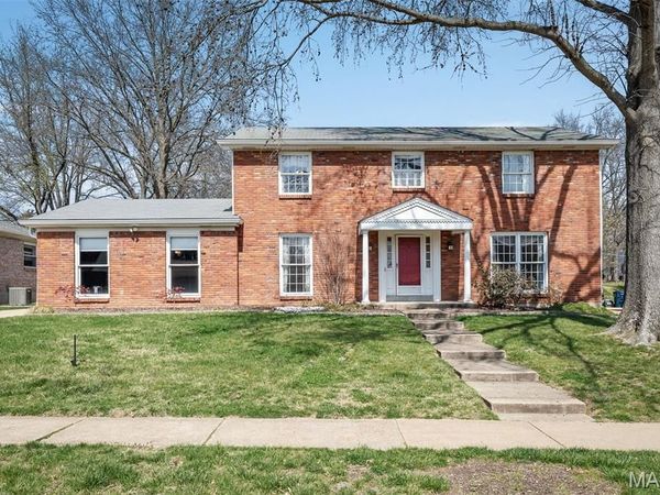 10465 Gregory Court, St Louis, MO 63128