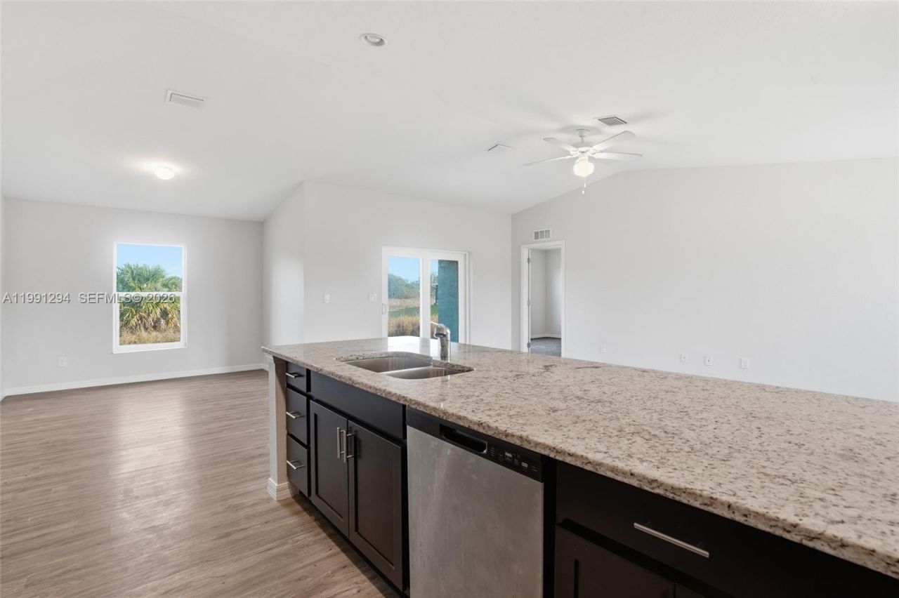 3110 Kapok Cir, La Belle, FL 33935 Photo