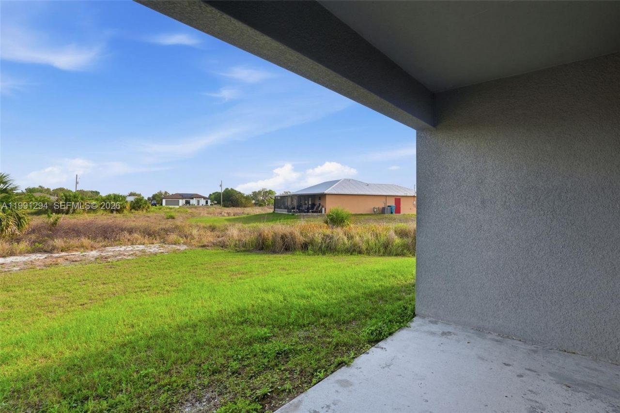 3110 Kapok Cir, La Belle, FL 33935 Photo