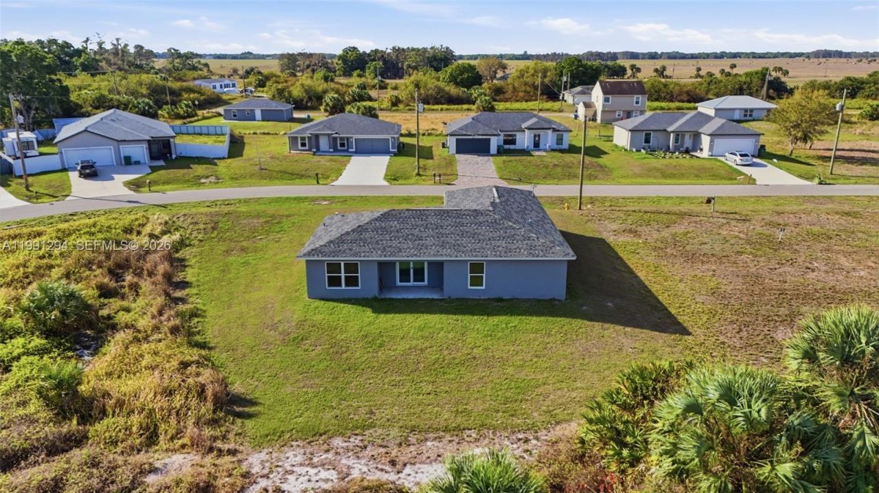 3110 Kapok Cir, La Belle, FL 33935 Photo