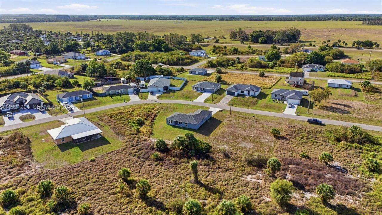 3110 Kapok Cir, La Belle, FL 33935 Photo