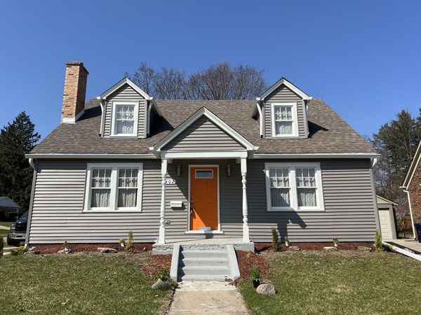 302 Hubbard Avenue, Elgin, IL 60123