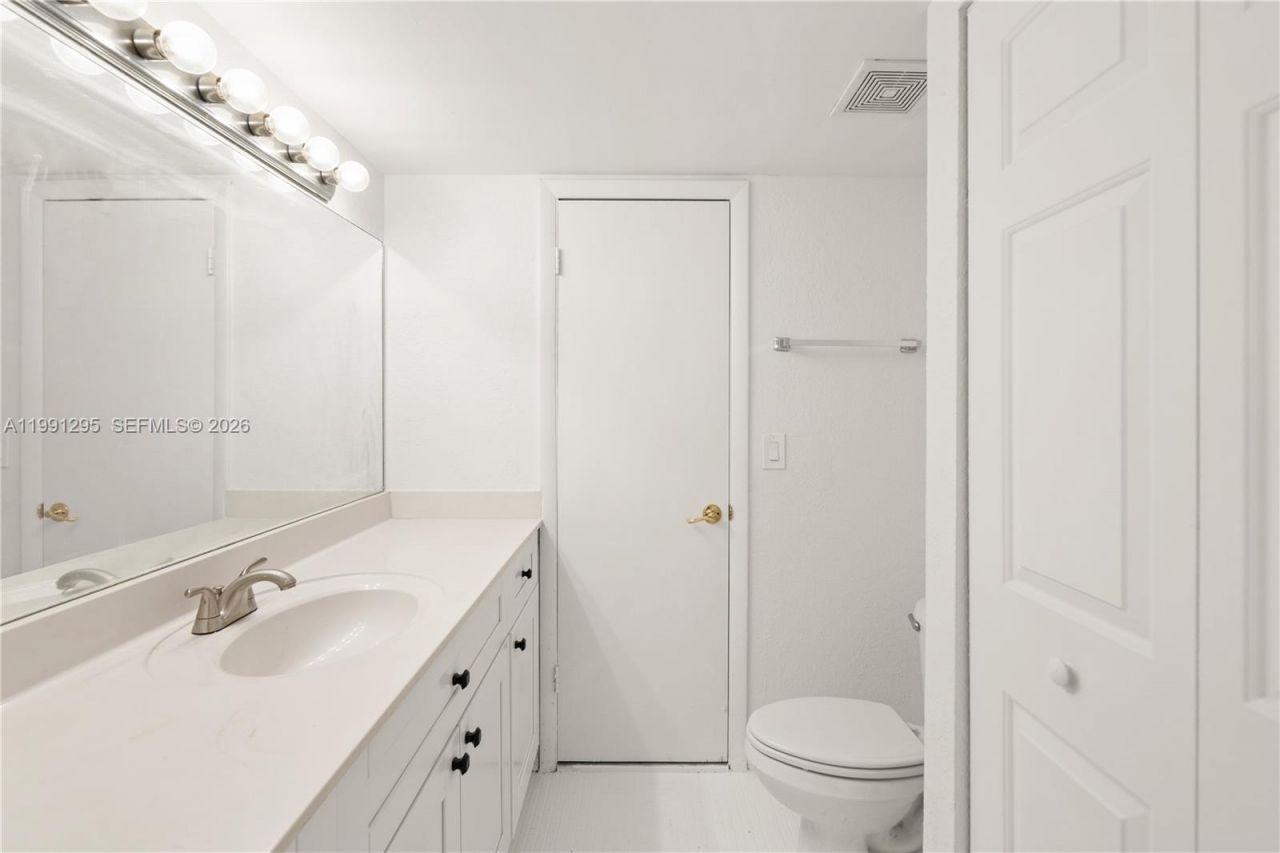 4205 N University Dr, Unit 205, Sunrise, FL 33351 Photo