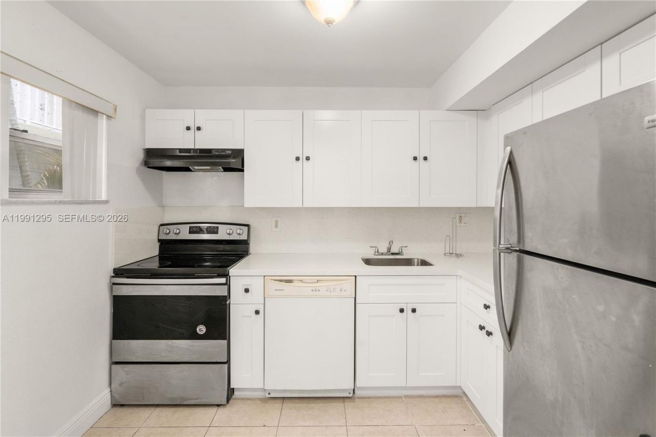 4205 N University Dr, Unit 205, Sunrise, FL 33351 Photo