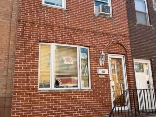 2441 S HUTCHINSON STREET, PHILADELPHIA, PA 19148