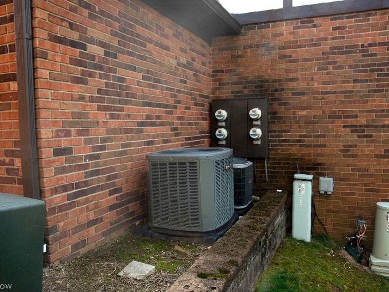 5069 Beckenham Court, Columbus, OH 43230 Photo 4