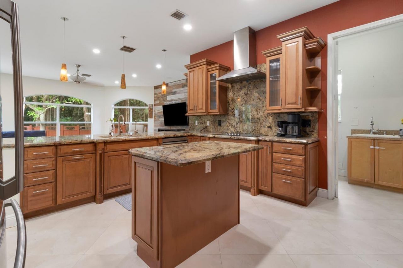 6301 SW 58th Court, Davie, FL 33314 Photo