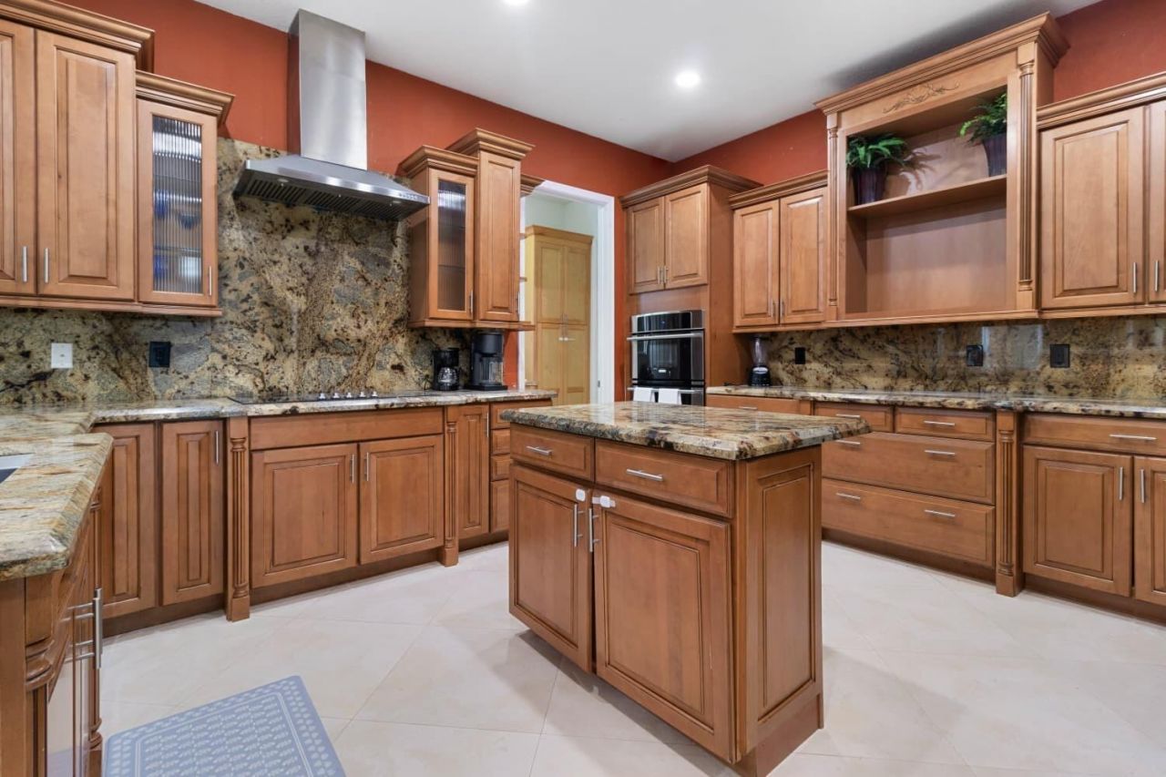 6301 SW 58th Court, Davie, FL 33314 Photo