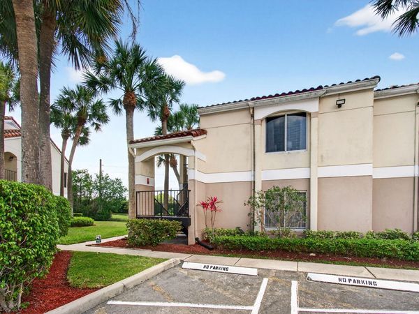 815 Boynton Beach Boulevard, Unit 6-201, Boynton Beach, FL 33426
