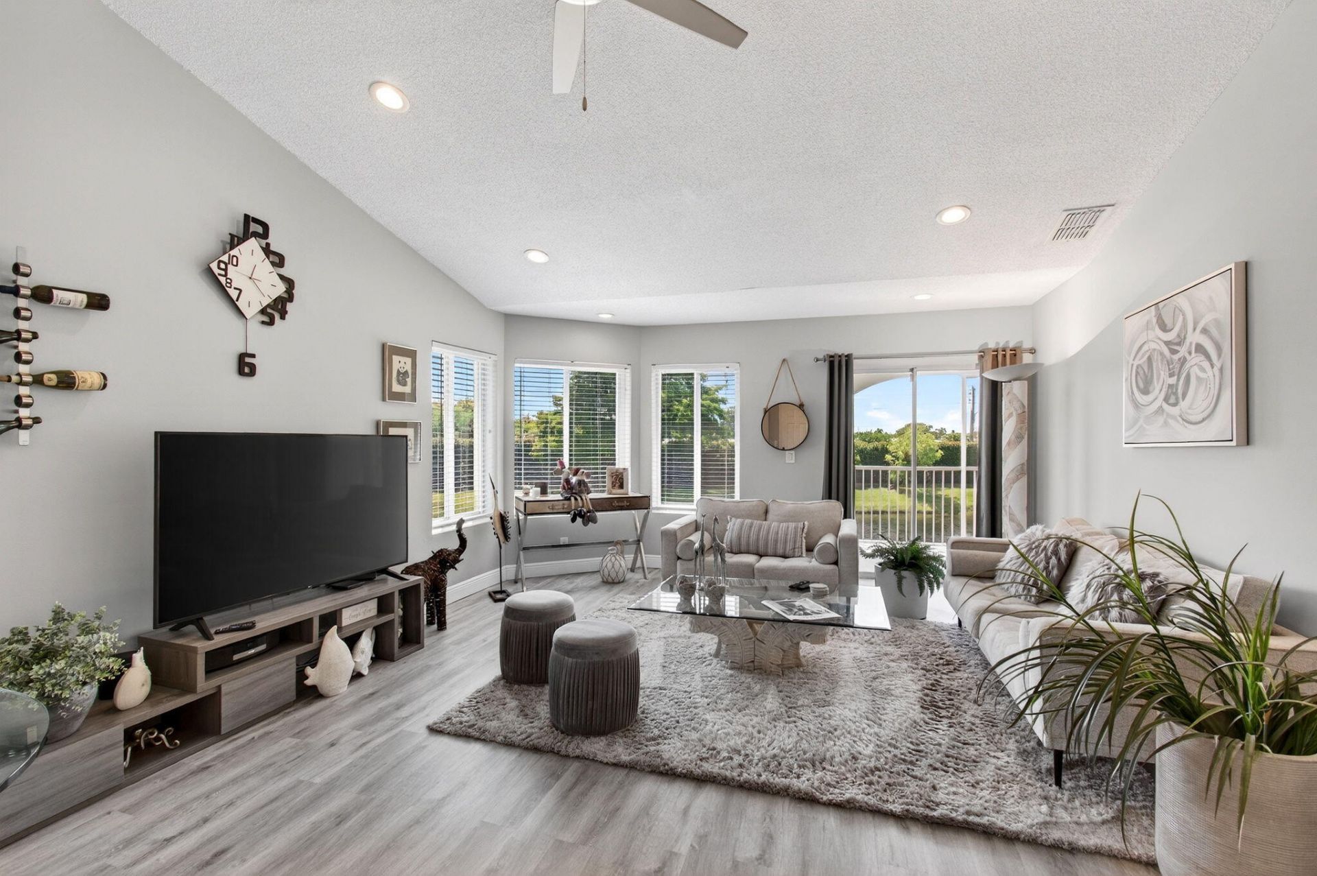 815 Boynton Beach Boulevard, Unit 6-201, Boynton Beach, FL 33426 Photo