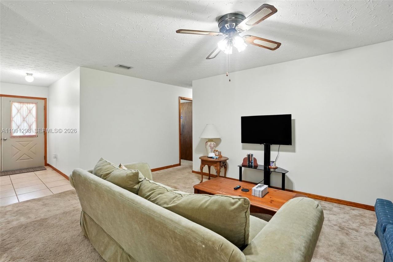 5006 Pike Ln, La Belle, FL 33935 Photo