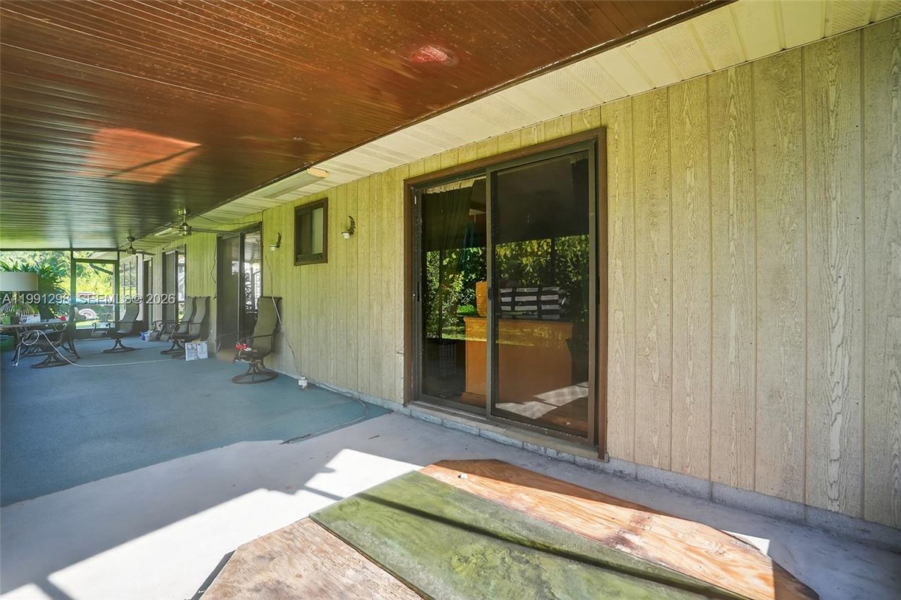 5006 Pike Ln, La Belle, FL 33935 Photo