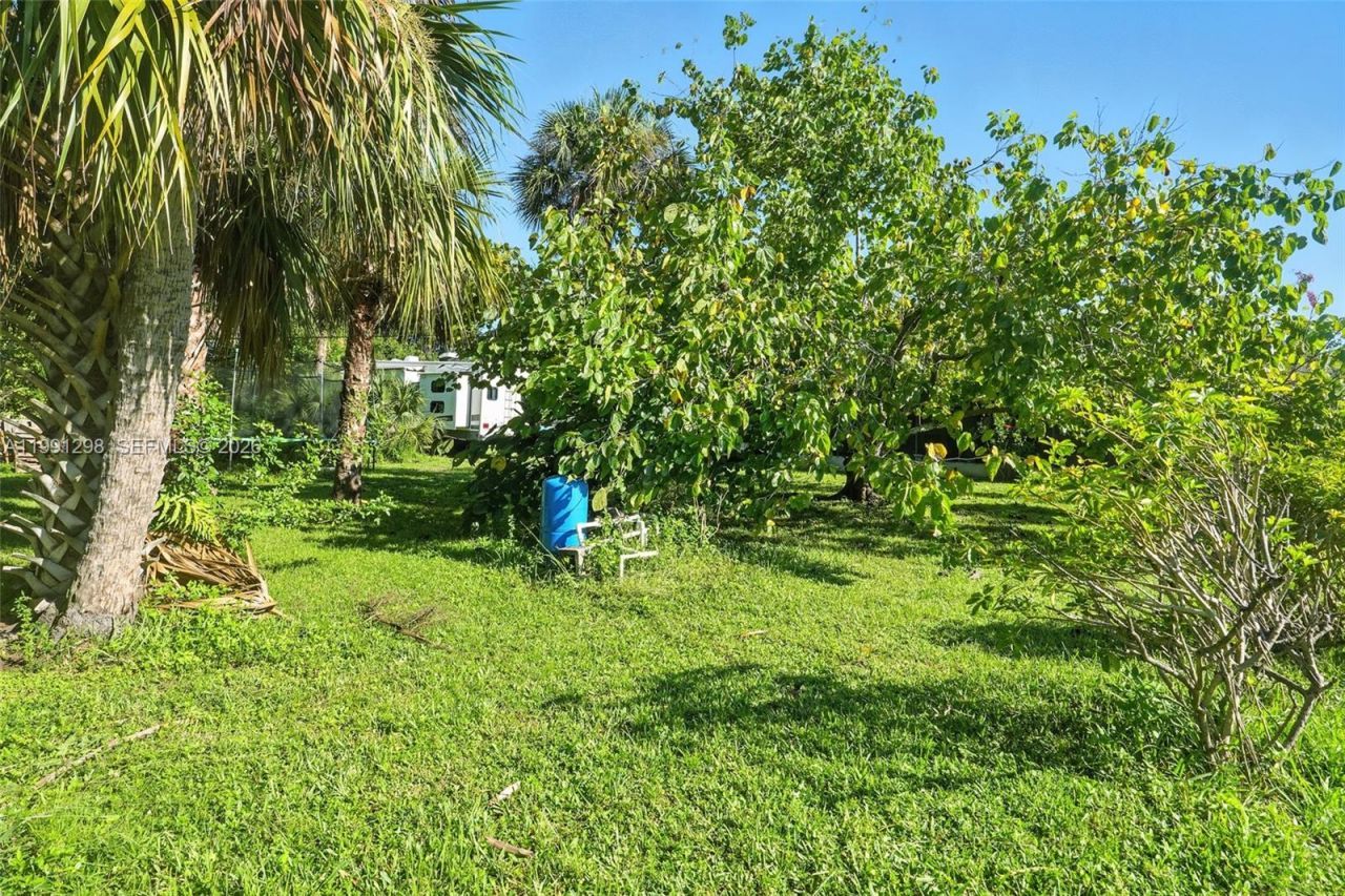 5006 Pike Ln, La Belle, FL 33935 Photo