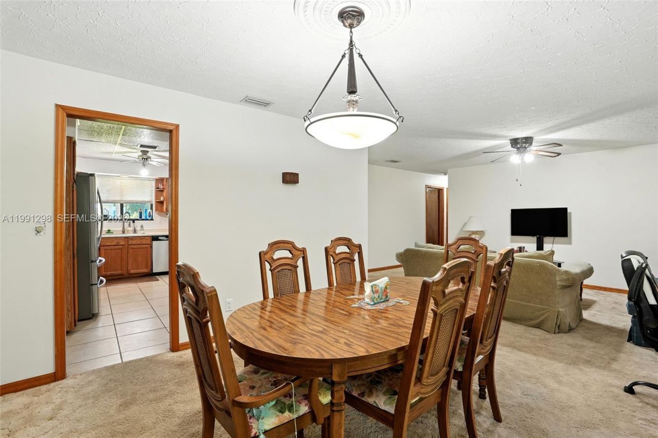 5006 Pike Ln, La Belle, FL 33935 Photo