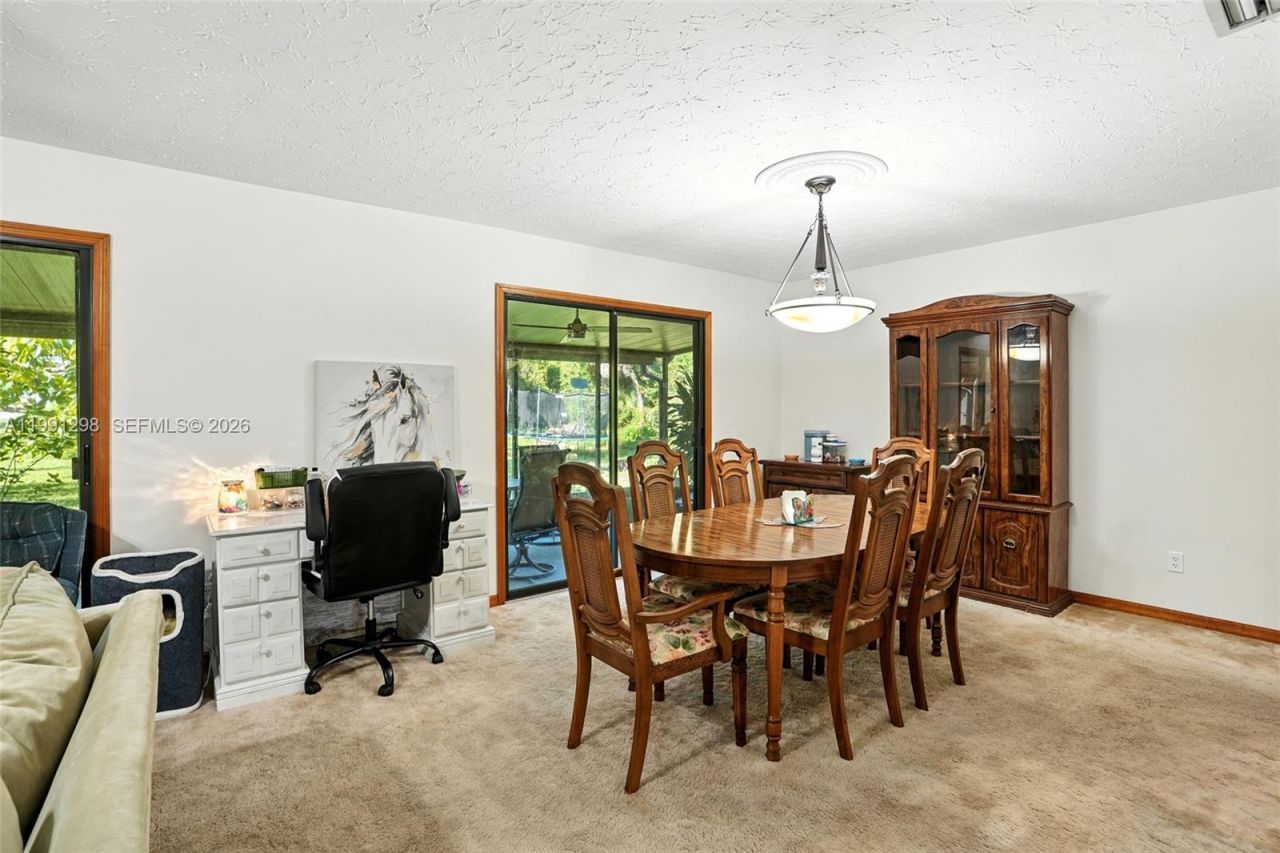 5006 Pike Ln, La Belle, FL 33935 Photo