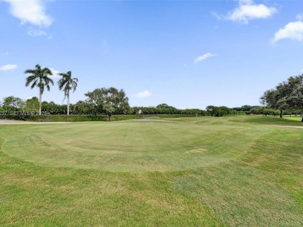 1502 Whitehall Dr, Unit 205, Davie, FL 33324