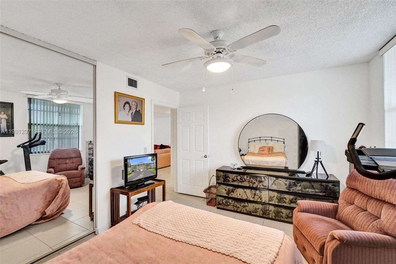 1502 Whitehall Dr, Unit 205, Davie, FL 33324 Photo