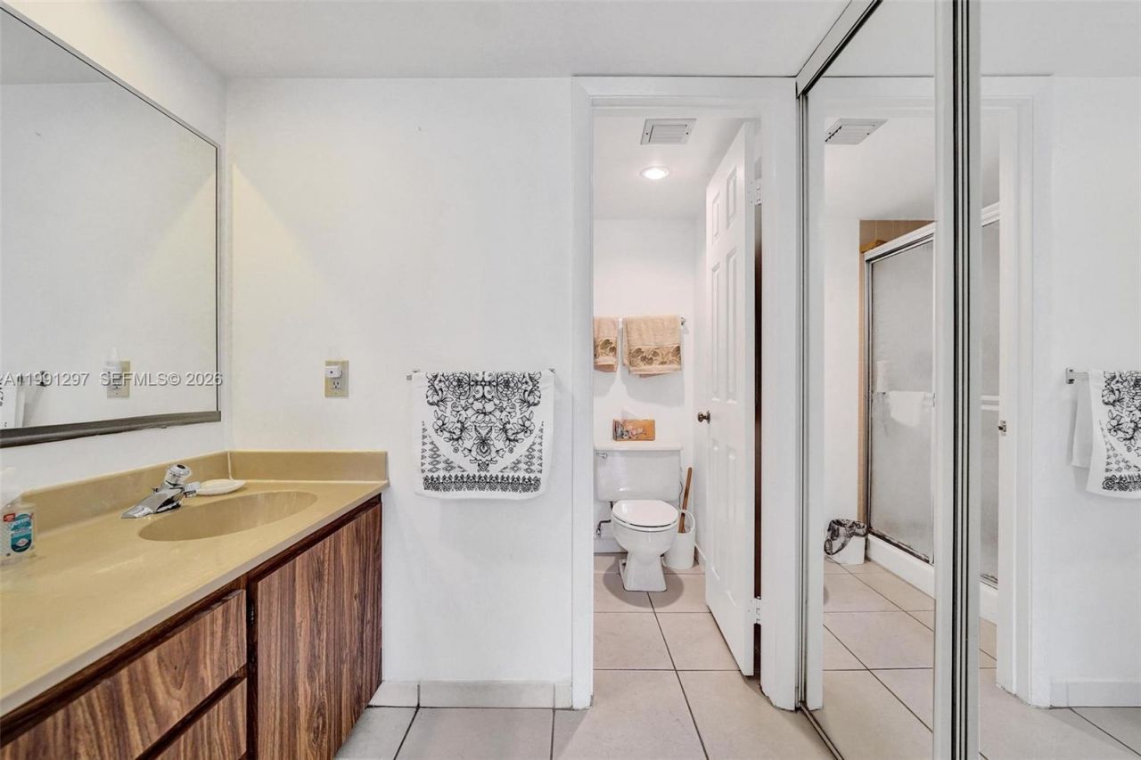 1502 Whitehall Dr, Unit 205, Davie, FL 33324 Photo