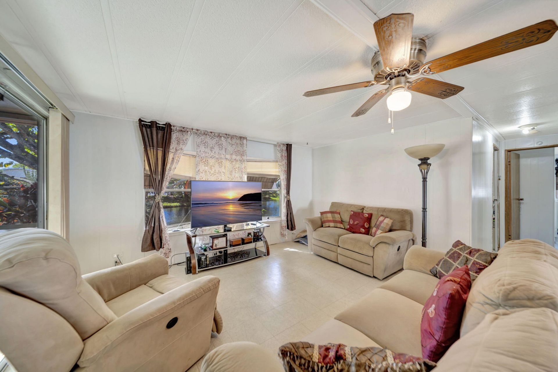 5208 SW 34th Street, Davie, FL 33314 Photo