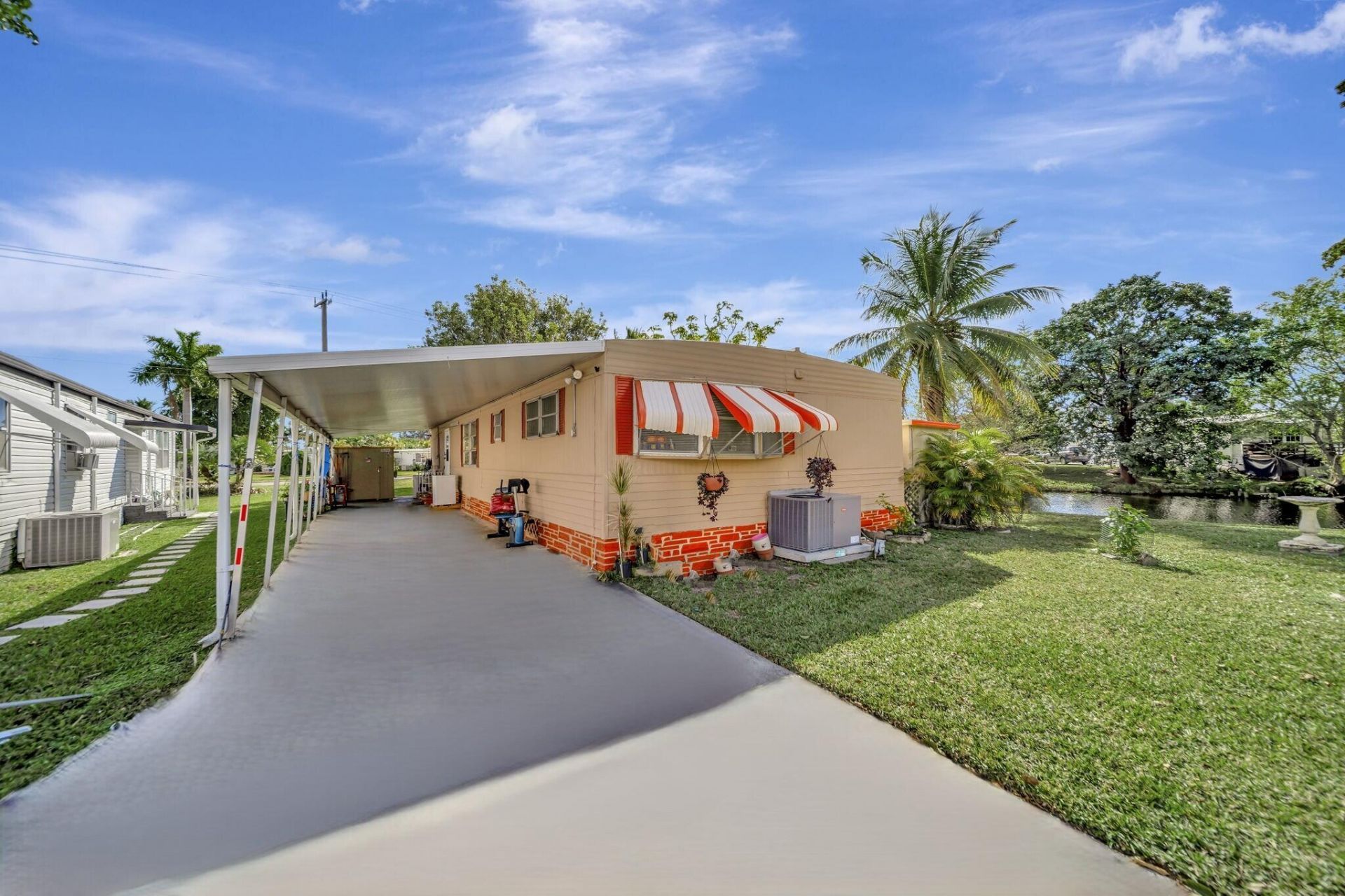 5208 SW 34th Street, Davie, FL 33314 Photo