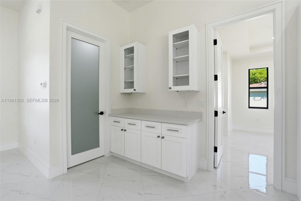 2039 Detroit Dr, La Belle, FL 33935 Photo