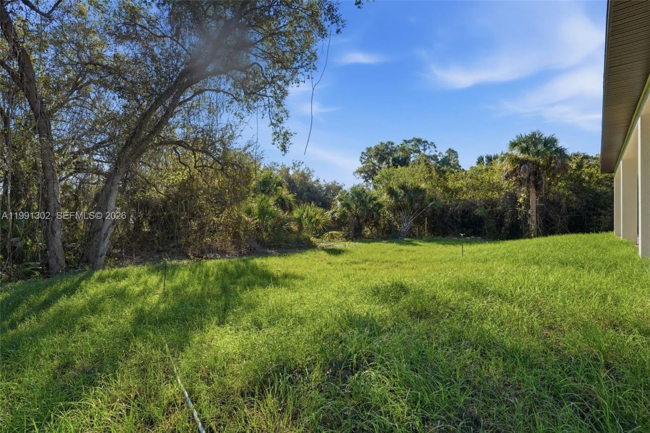 2039 Detroit Dr, La Belle, FL 33935 Photo