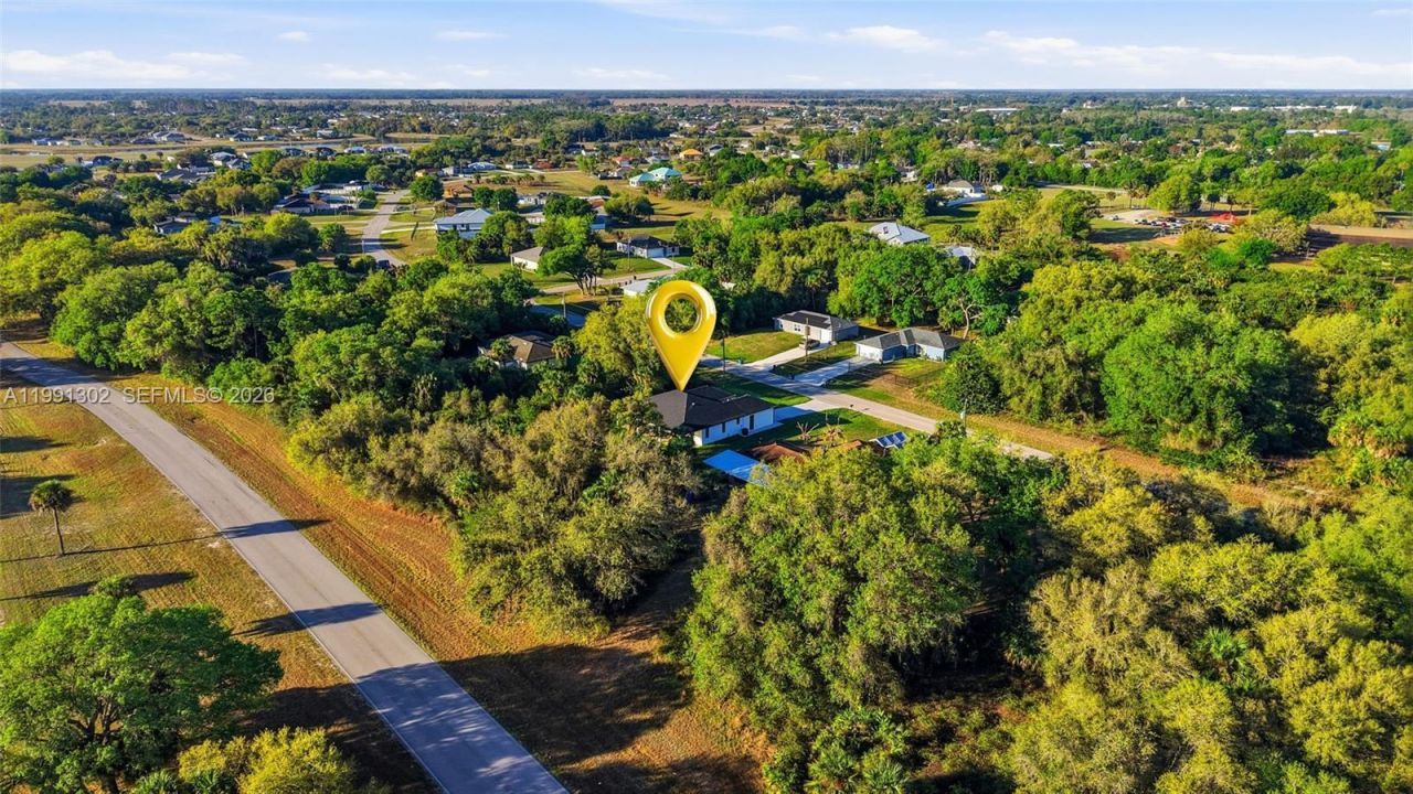 2039 Detroit Dr, La Belle, FL 33935 Photo