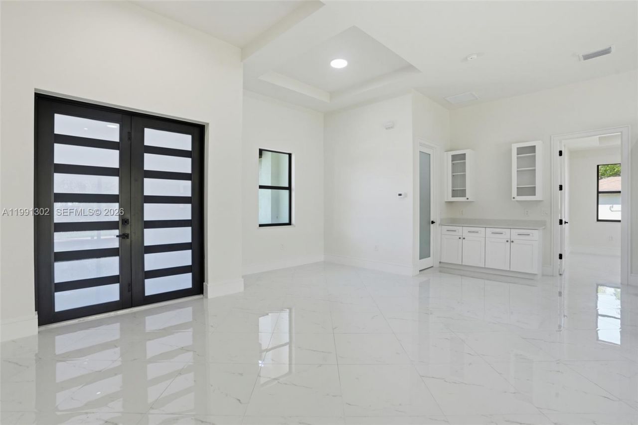 2039 Detroit Dr, La Belle, FL 33935 Photo