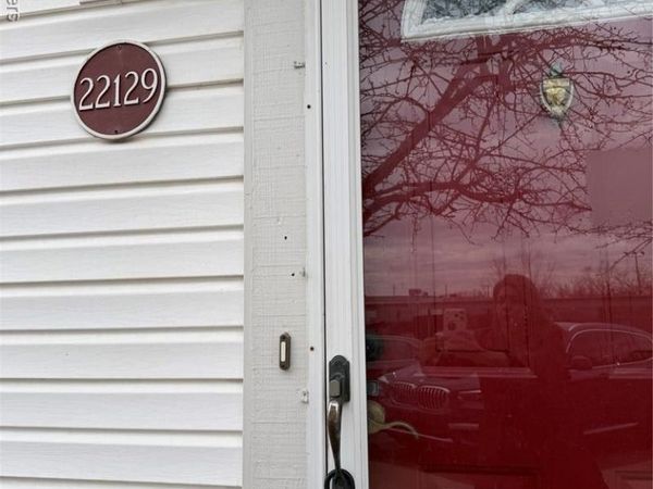 22129 Atlantic Pointe, Farmington Hills, MI 48336