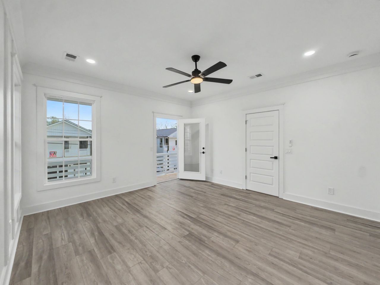 2030 Echo Avenue Photo 14