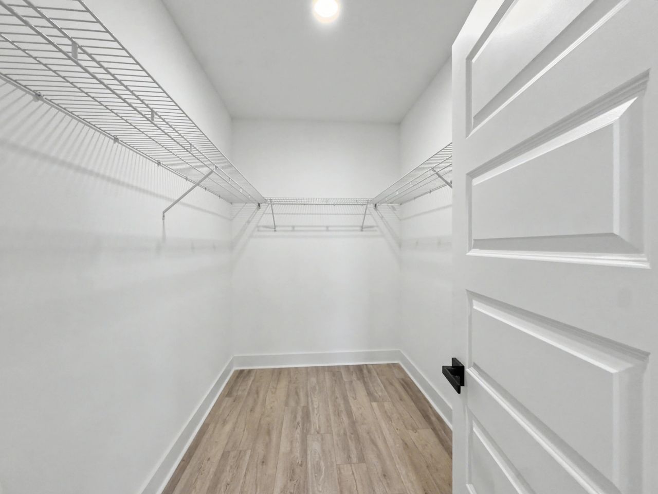 2030 Echo Avenue Photo 30