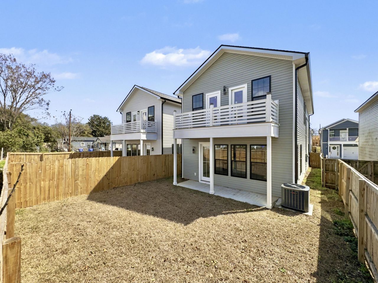 2030 Echo Avenue Photo 33