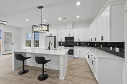 2030 Echo Avenue photo 4