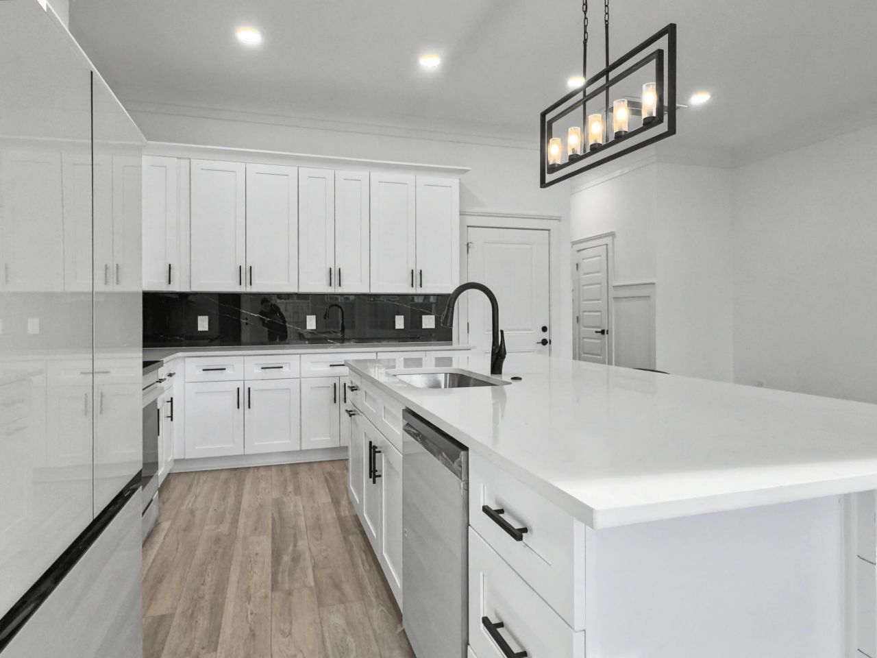 2030 Echo Avenue Photo 6