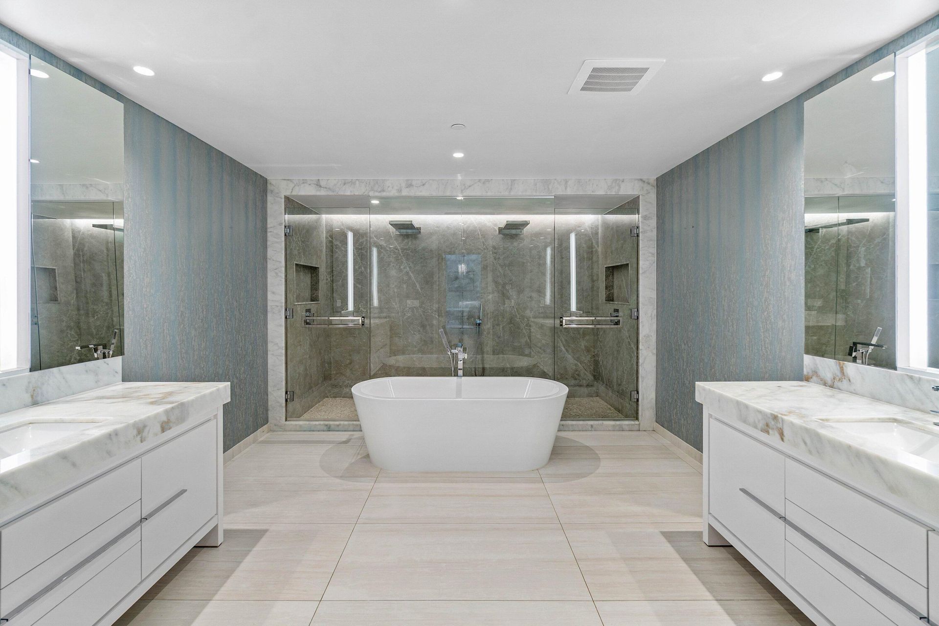 200 SE Mizner Boulevard, Unit 209, Boca Raton, FL 33432 Photo