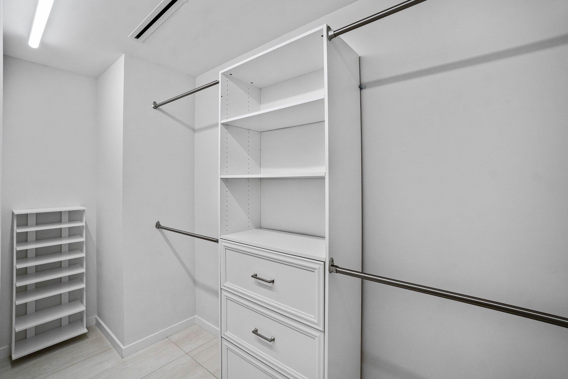 200 SE Mizner Boulevard, Unit 209, Boca Raton, FL 33432 Photo