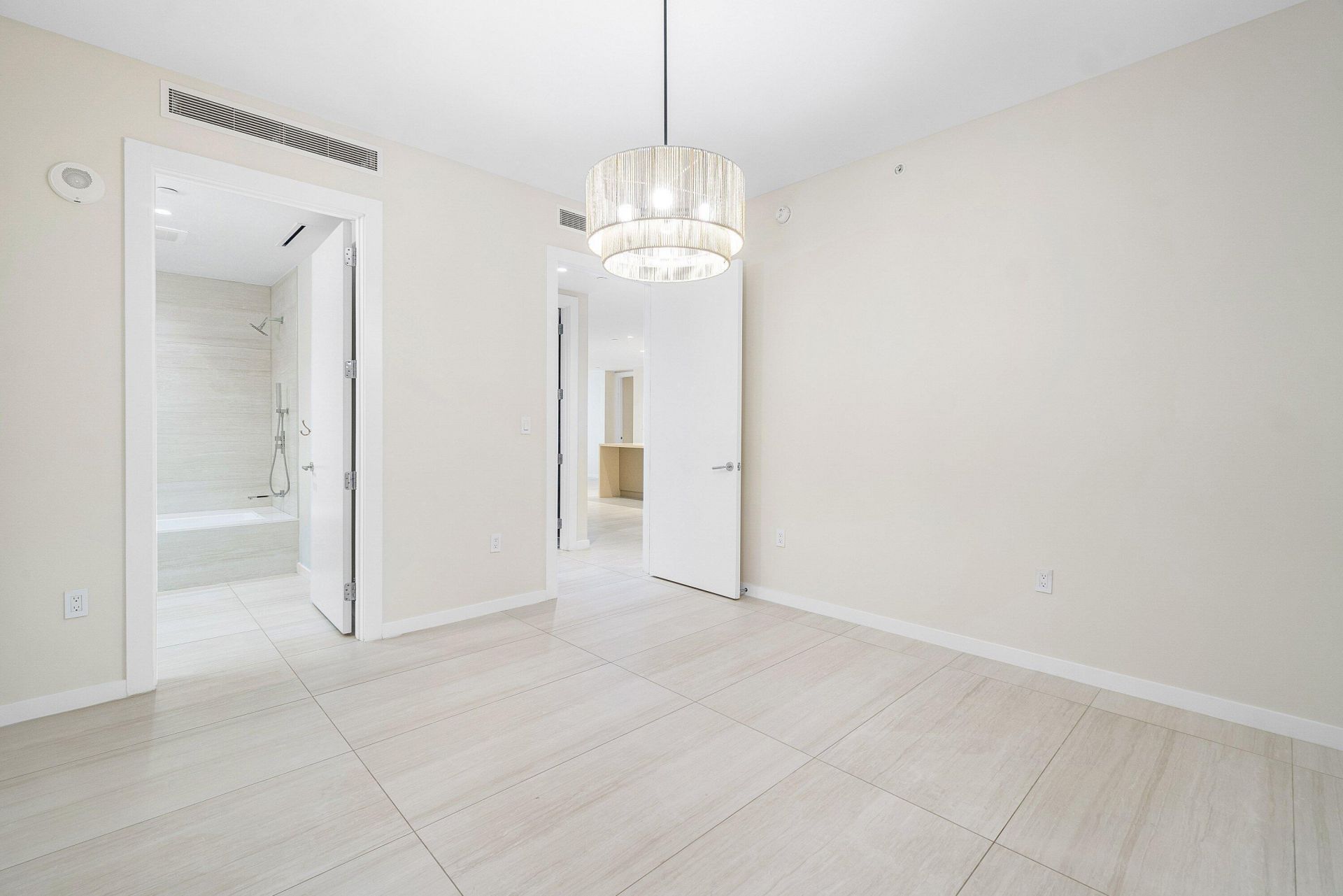 200 SE Mizner Boulevard, Unit 209, Boca Raton, FL 33432 Photo