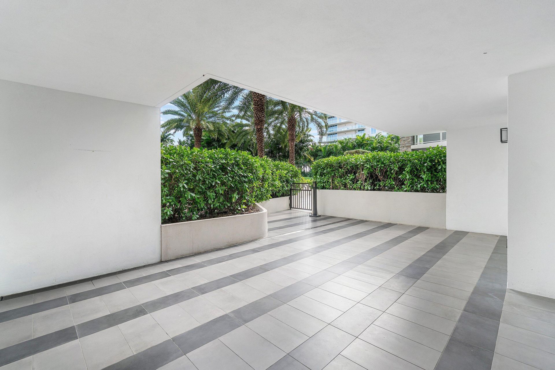 200 SE Mizner Boulevard, Unit 209, Boca Raton, FL 33432 Photo