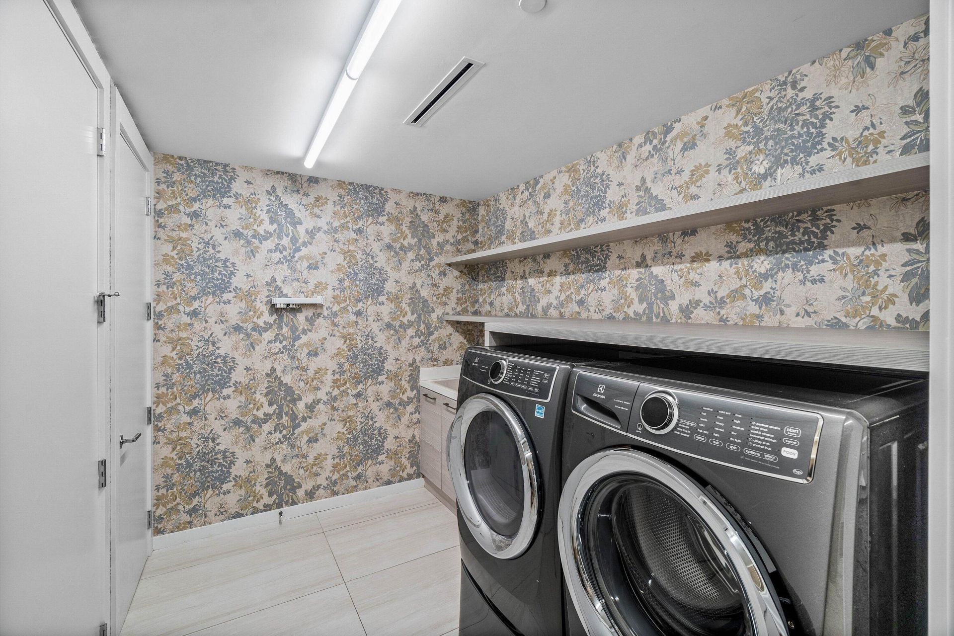 200 SE Mizner Boulevard, Unit 209, Boca Raton, FL 33432 Photo