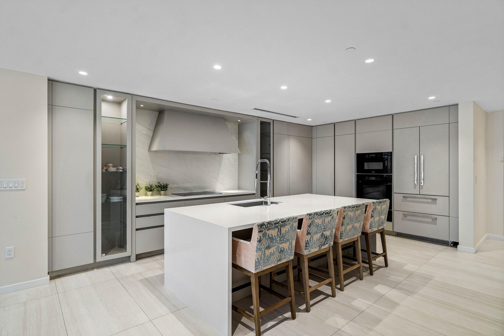 200 SE Mizner Boulevard, Unit 209, Boca Raton, FL 33432 Photo