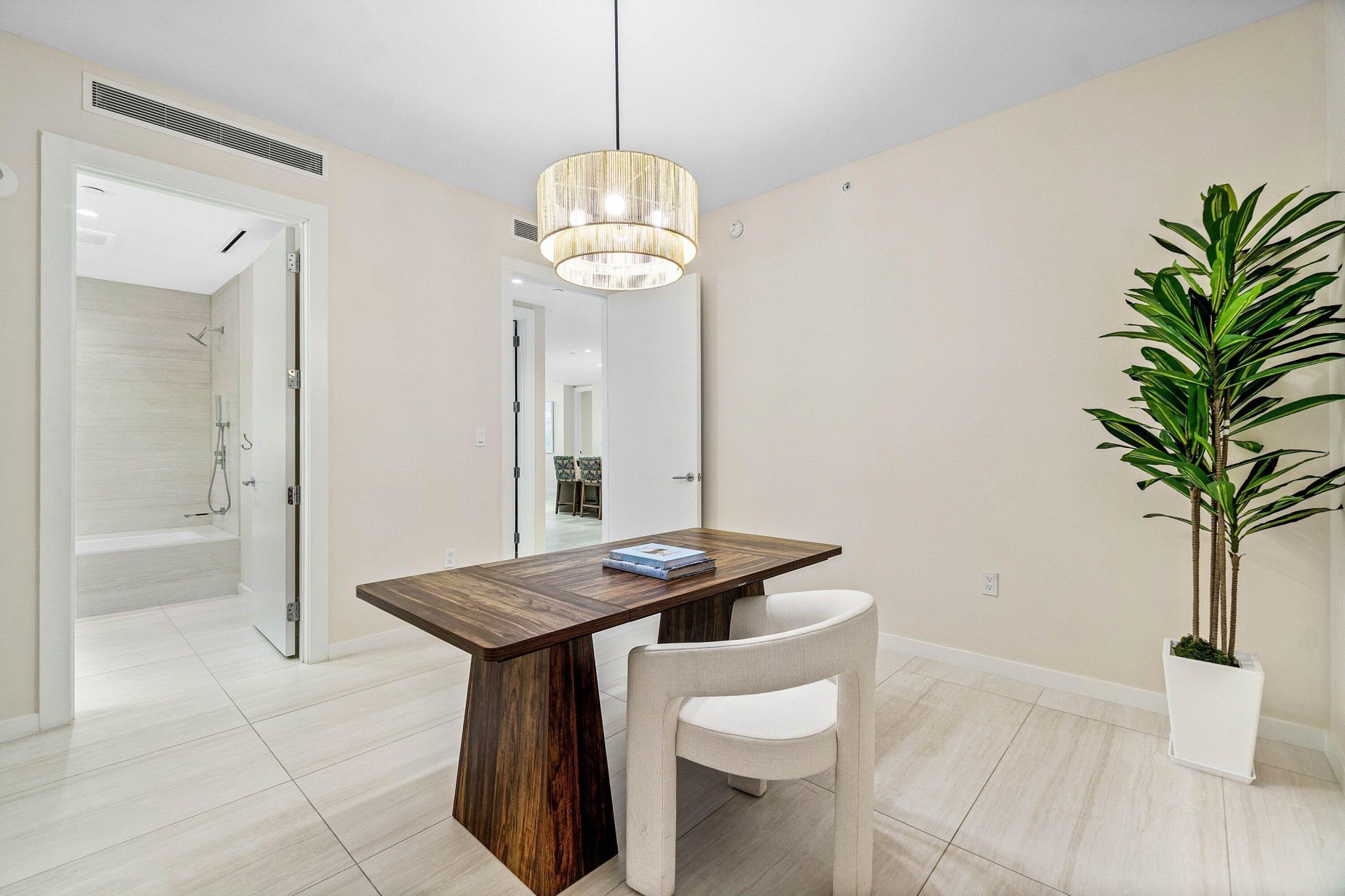200 SE Mizner Boulevard, Unit 209, Boca Raton, FL 33432 Photo