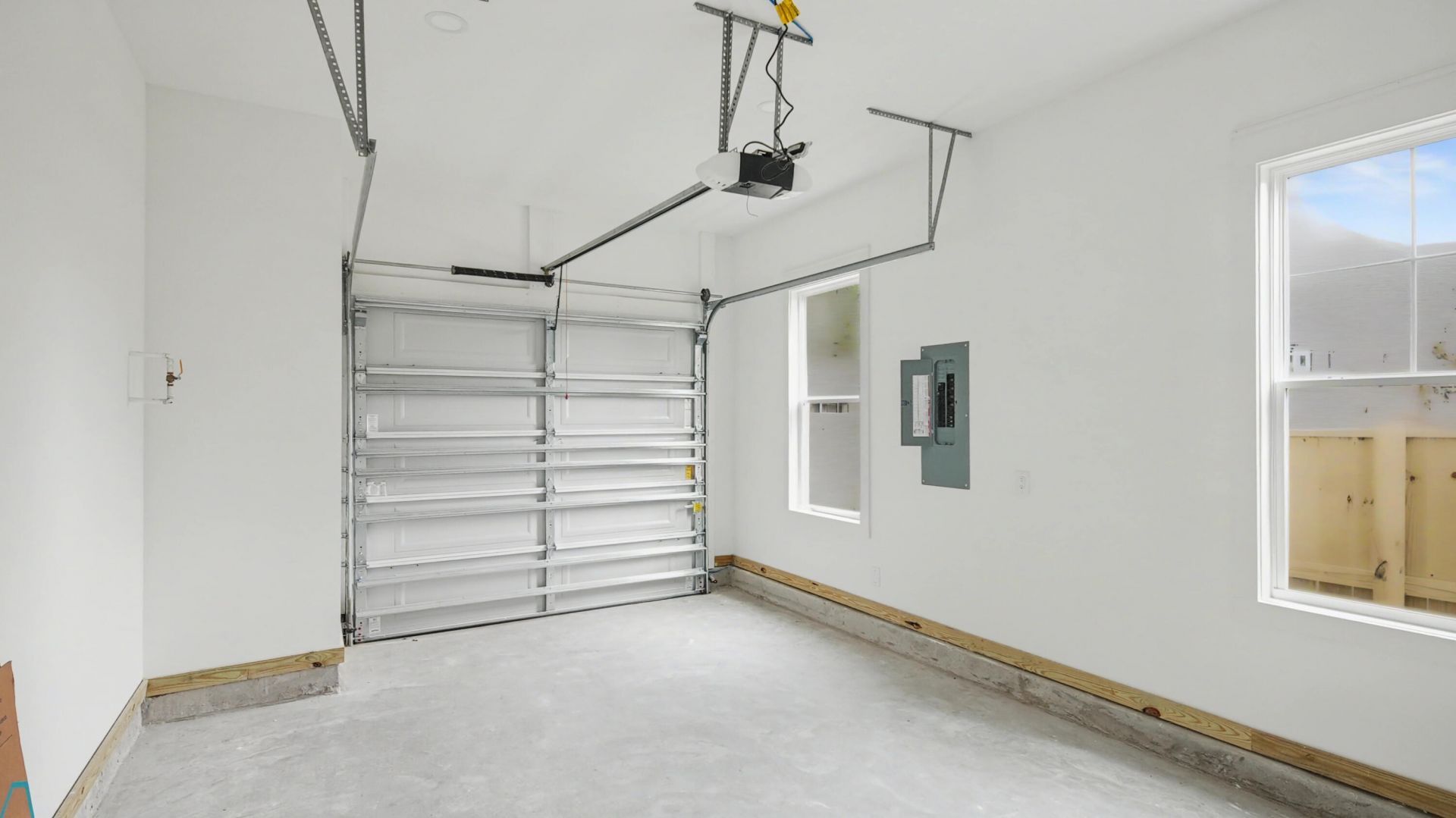 2047 Forest Avenue Photo 34