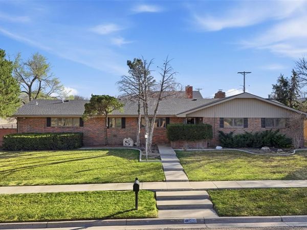 6225 Lakeview Drive, Guymon, OK 73942